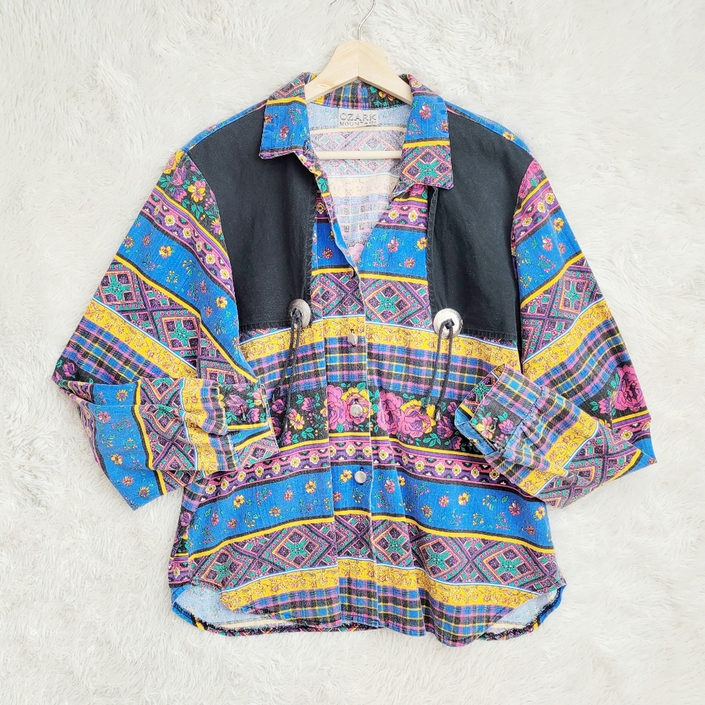 Vintage Ozark Mountain Floral Western Button Down Shirt